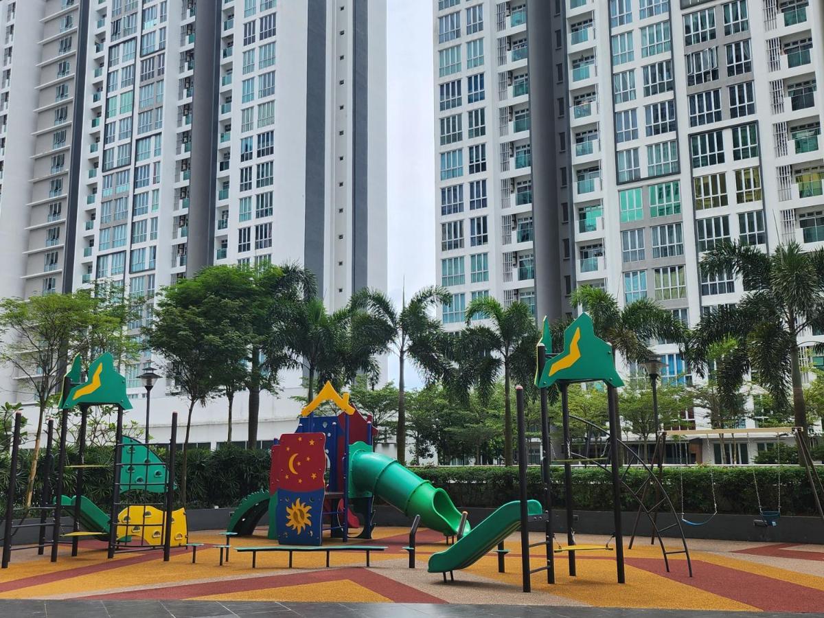 Meridin Bayvue Apartment